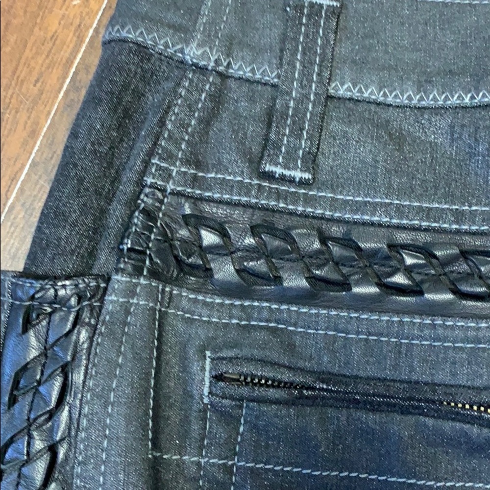 Christian Dior denim skirt. Size 2 - Picture 4 of 5